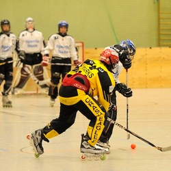 21.11.2010, Deutsche Schülermeisterschaft im Skatehockey Finale 2010 in Berlin
TV Augsburg : CE Kaarst
